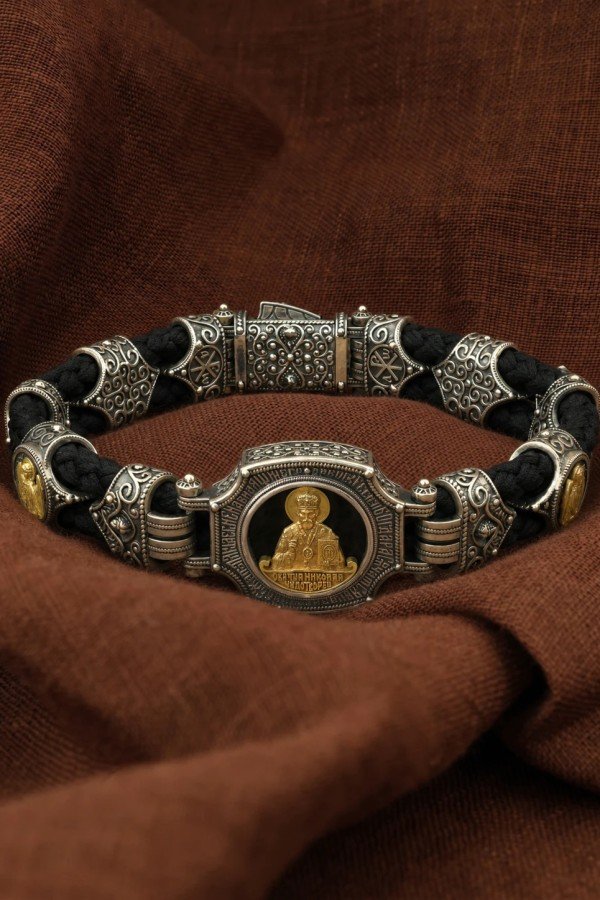 Браслет шёлковый с серебром 925 пробы, золотом и ониксом