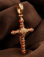 Крест из золота 585 пробы с кораллом