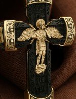 Крест из лимонного золота 585 пробы с эбеновым деревом