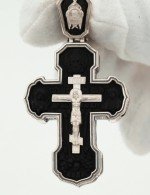 Крест из серебра 925 пробы с эбеновым деревом
