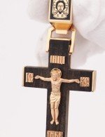 Крест из золота 585 пробы с эмалью и эбеновым деревом