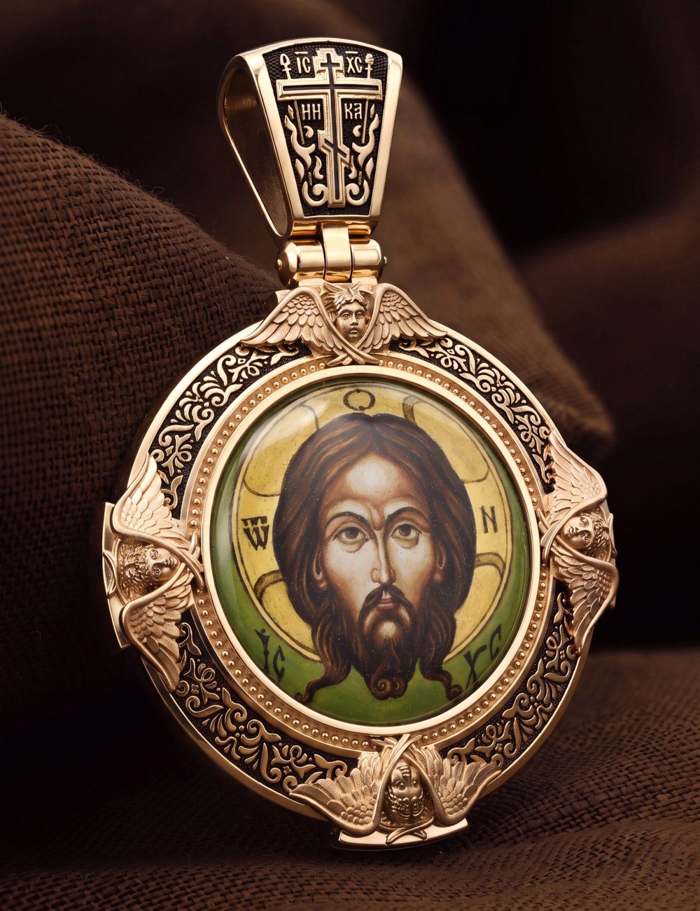 Образок из золота 585 пробы с эмалью и иконописью