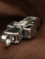 Крест из серебра 925 пробы с эбеновое дерево