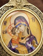 Образок из лимонного золота 585 пробы с эмалью и иконописью