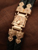 Браслет с золотом 585 пробы, эмалью и ониксом