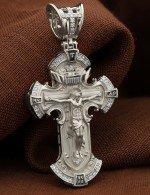 Крест из белого золота 585 пробы с бриллиантами