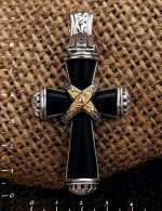 Крест из серебра 925 пробы и золота 750 пробы с ониксом и рубином