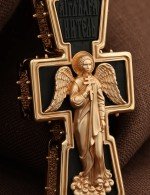 Крест из золота 585 пробы с эбеновым деревом