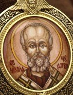 Образок из лимонного золота 585 пробы с эмалью и иконописью