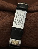 Браслет кожаный с серебром 925 пробы и золотом