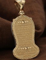 Образок из золота 585 пробы с бриллиантами и перламутром