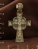 Крест из лимонного золота 585 пробы