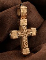 Крест из золота 585 пробы с эмалью, ониксом и деревом груши