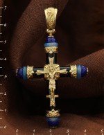 Крест из лимонного золота 585 пробы с ониксом, агатом и лазуритом