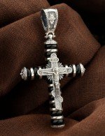 Крест из серебра 925 пробы с ониксом