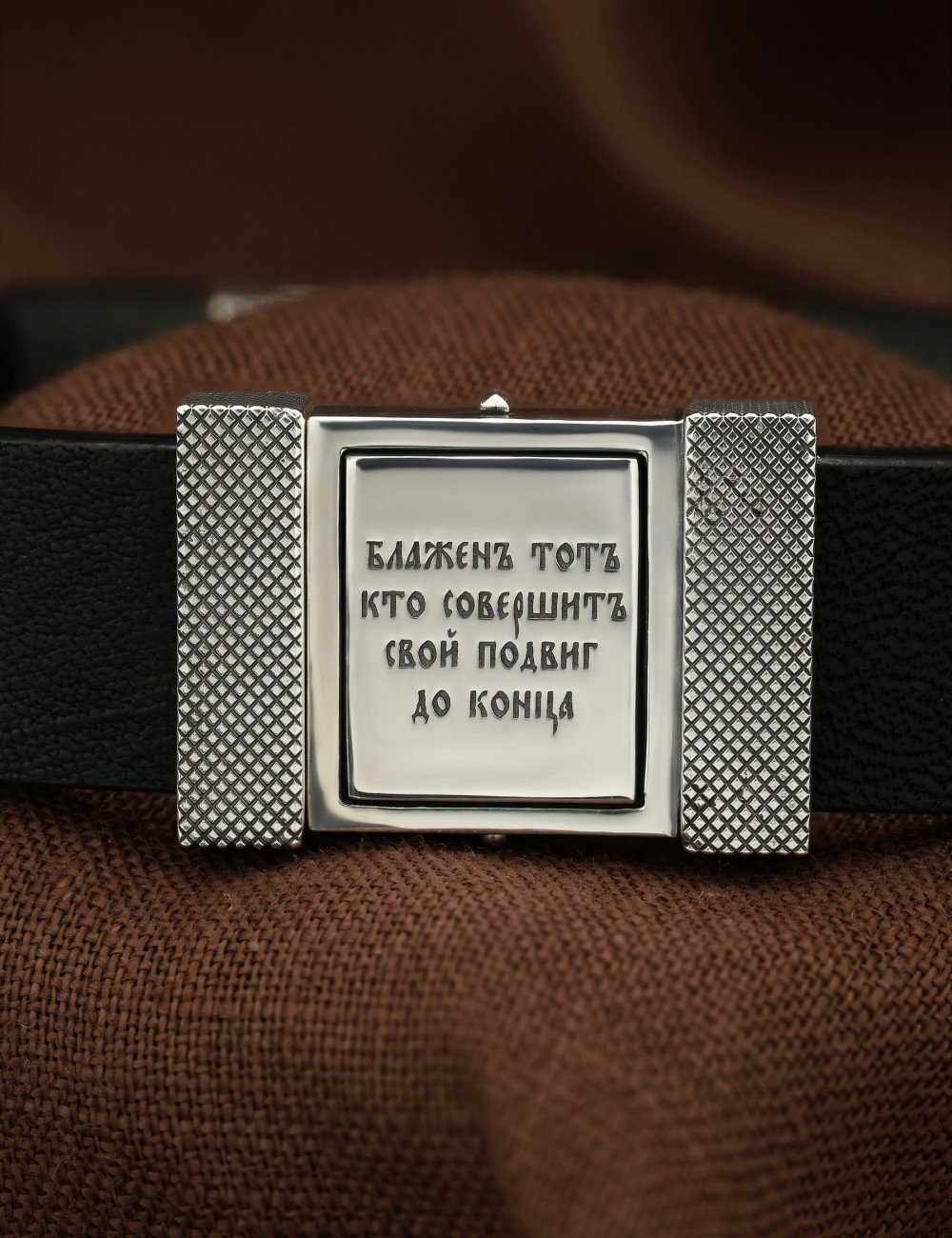 Браслет кожаный с серебром 925 пробы и золотом