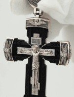 Крест из серебра 925 пробы с эбеновым деревом