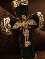 Крест из золота 585 пробы с эбеновым деревом