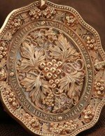Образок из золота 585 пробы с эмалью, жемчугом, кораллом и перламутром