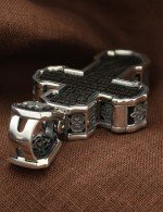Крест из серебра 925 пробы и золота 585 пробы с эбеновое дерево