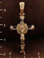 Крест из золота 585 пробы с ониксом