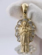 Образок из лимонного золота 585 пробы с бриллиантами и перламутром