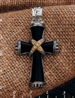 Крест из серебра 925 пробы и золота 750 пробы с ониксом и рубином
