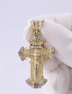Крест из лимонного золота 585 пробы с бриллиантами