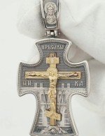 Крест из серебра 925 пробы и золота 585 пробы